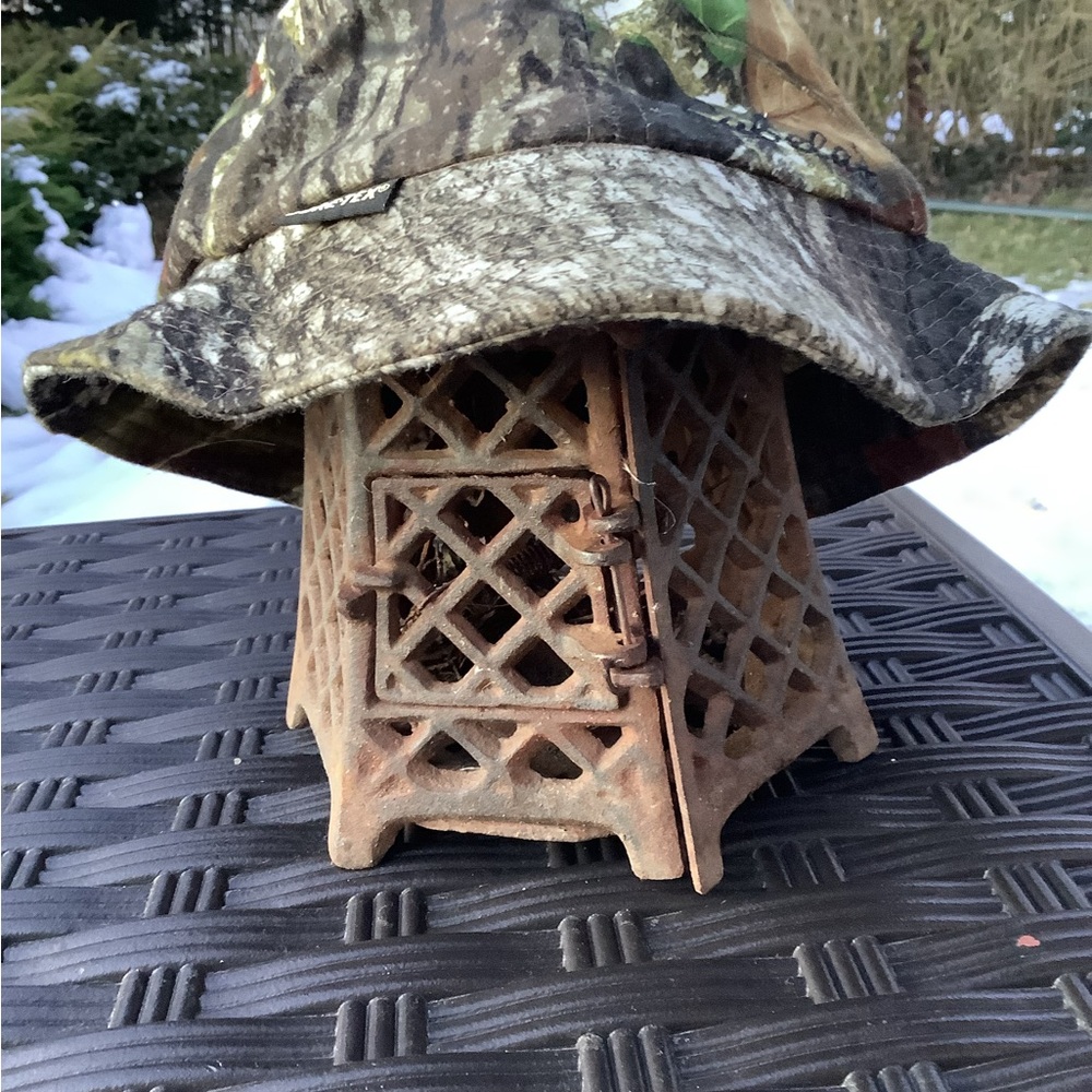 Hunting hat by Cabela